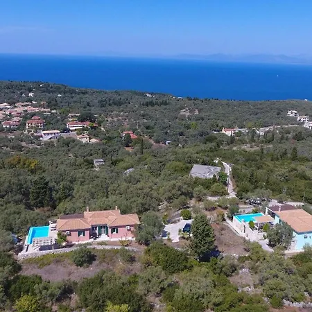 Belvedere Rosa Tsoukaládhes