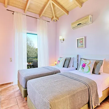 Belvedere Rosa Villa Tsoukaladhes